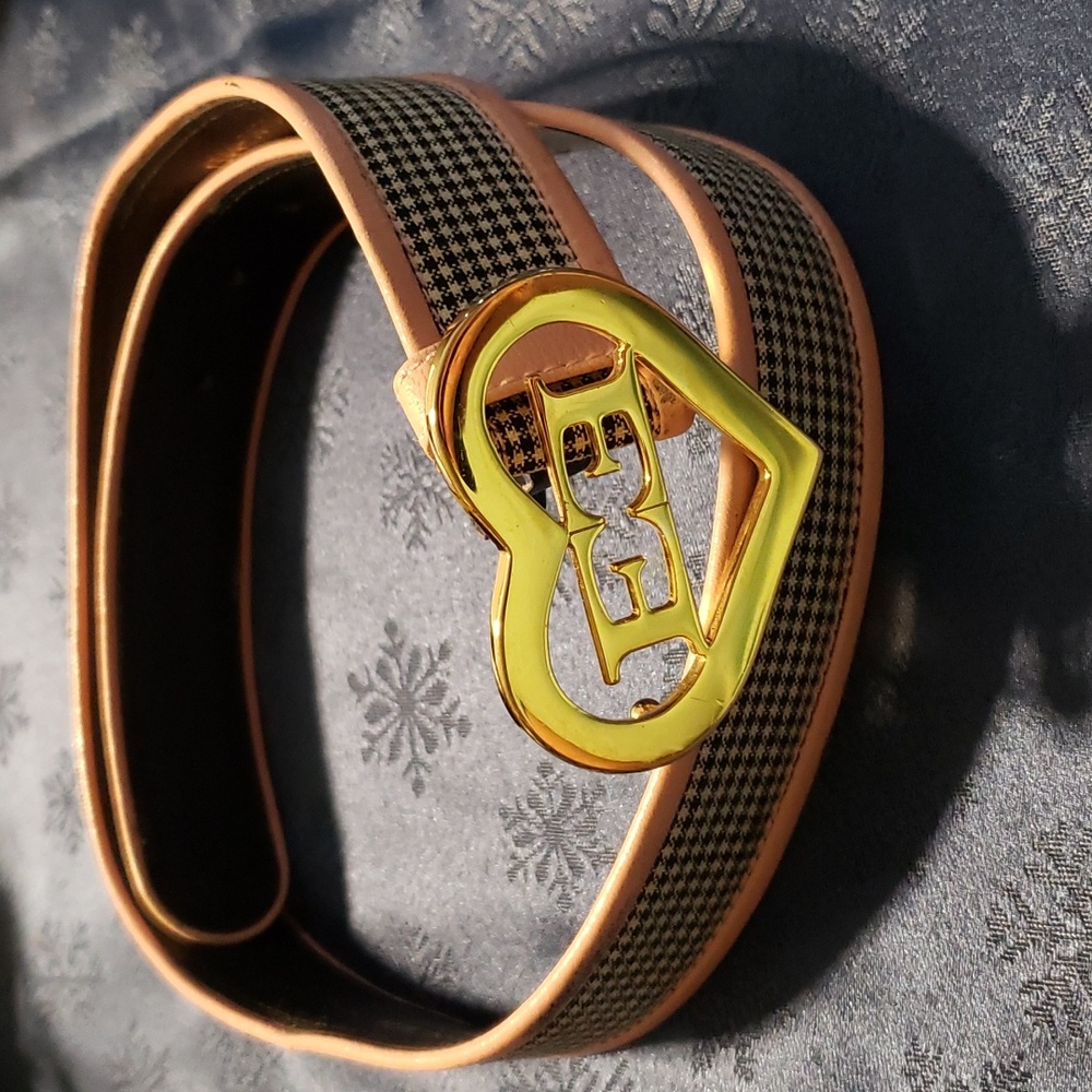 Vintage Escada Belt Golden Heart Buckle Size 40 Made in Italy
